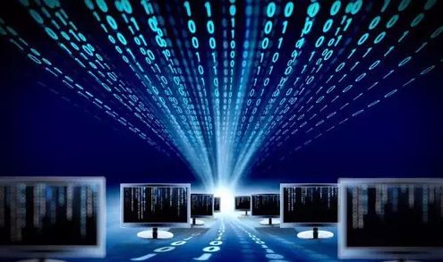 第五,银行经营状况分析。大数据分析不仅可以对零售银行的客户进行精准定位、营销和风险管理,也可以对零售银行的总体经营状况进行深度分析。通过数据挖掘及时了解营业状况、资金情况、利润情况等重要信息。同时,还可以结合历史同一时间的经营状况数据,挖掘出现阶段经营状况的问题以及改进的策略,进而提出在该条件下最大收益的经营方式。